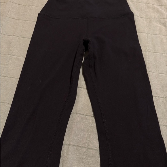 ALO Yoga Black Leggings - Picture 3 of 4